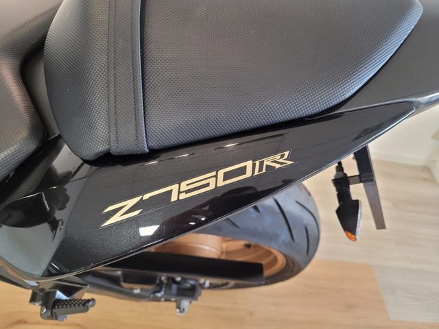 kawasaki - z-750-r-abs