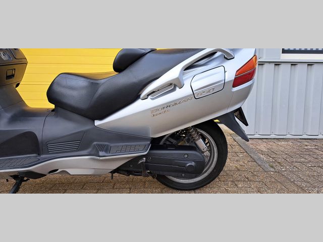 suzuki - an-650-burgman-abs