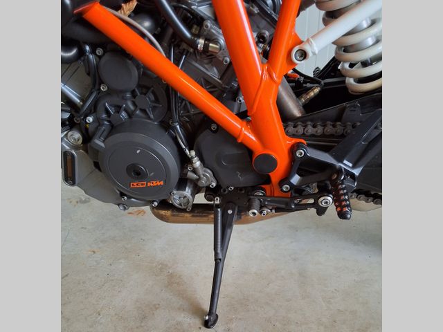 ktm - 1290-super-duke-r