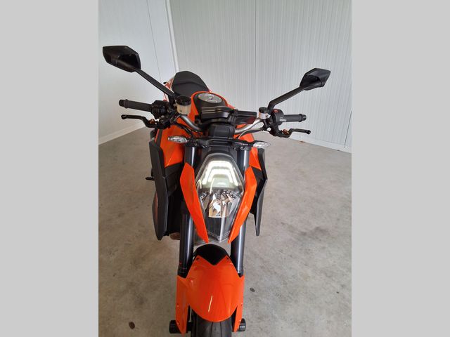 ktm - 1290-super-duke-r