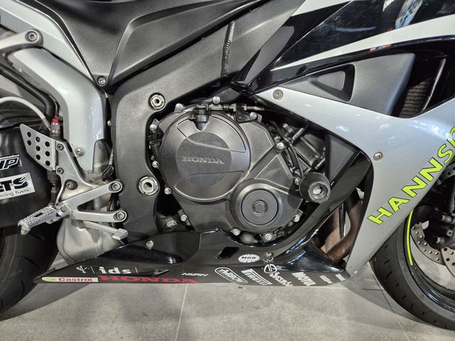 honda - cbr-600-rr