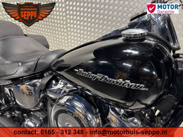harley-davidson - softail-deluxe