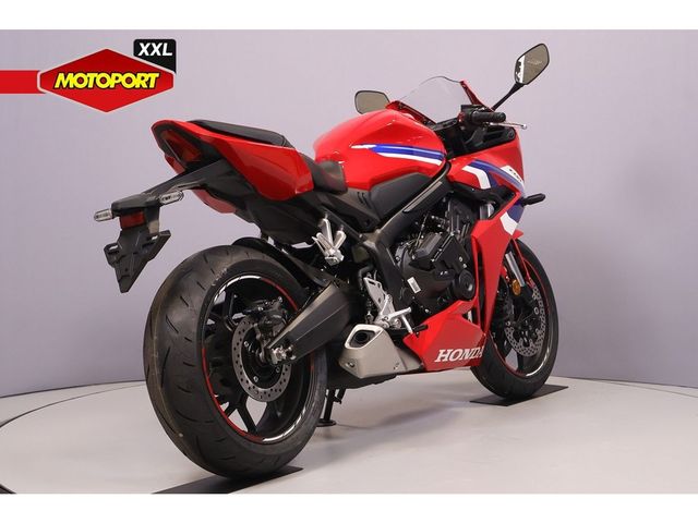 honda - cbr-650-r