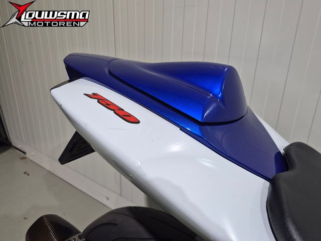 suzuki - gsx-r-750
