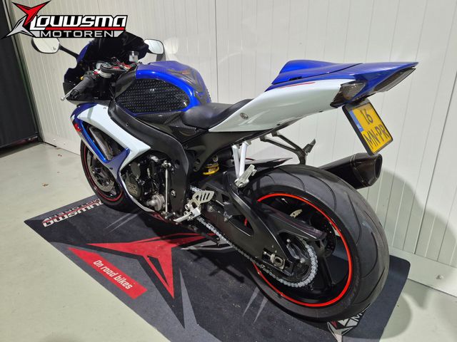 suzuki - gsx-r-750