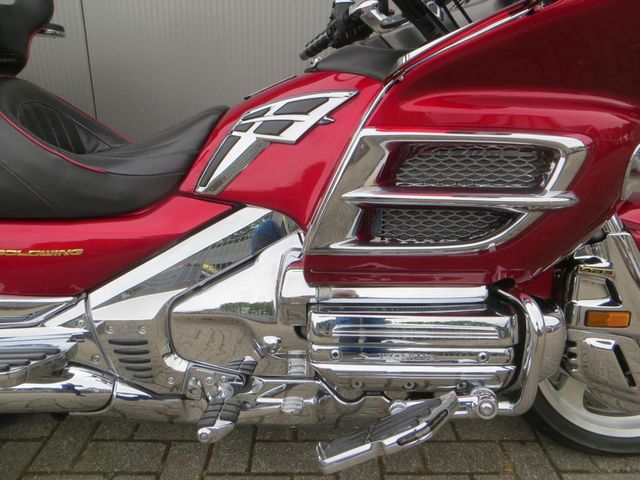 honda - gl-1800-goldwing-c-abs