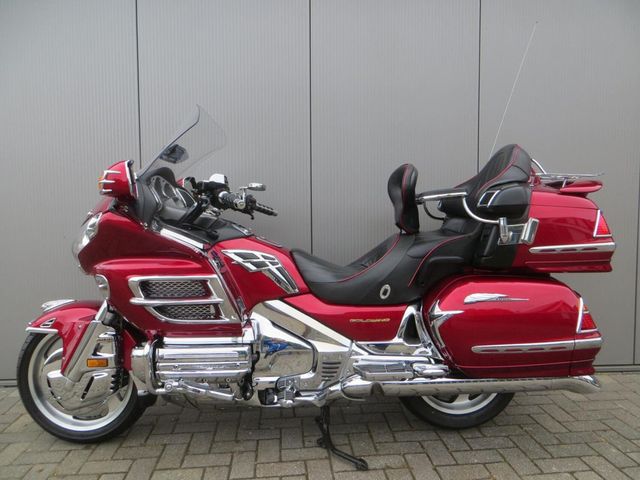 honda - gl-1800-goldwing-c-abs