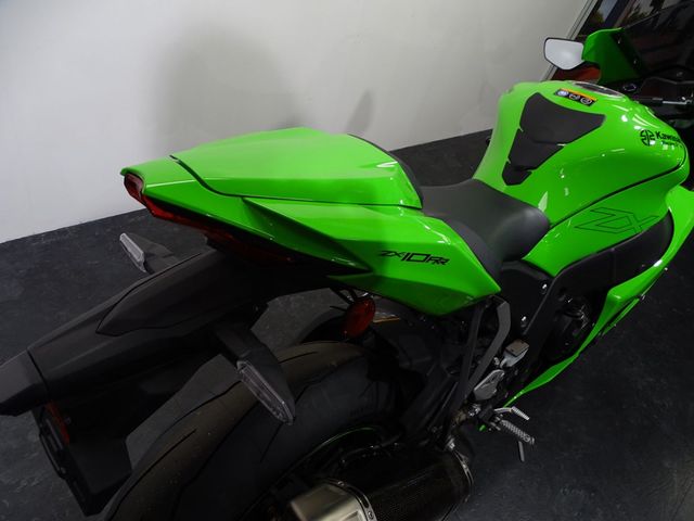kawasaki - zx-10rr-performance