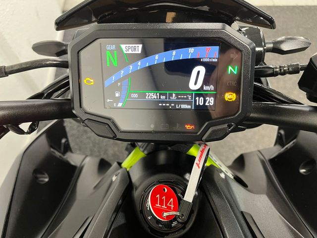 kawasaki - z900