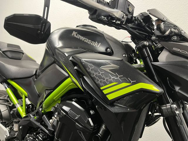 kawasaki - z900
