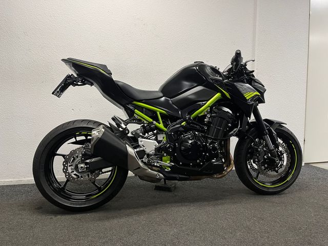 kawasaki - z900