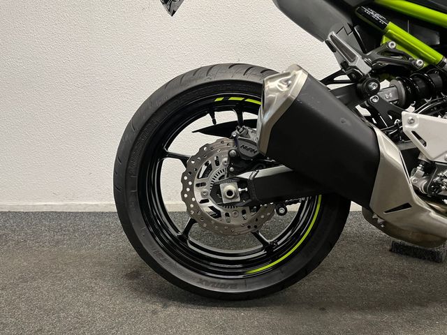 kawasaki - z900