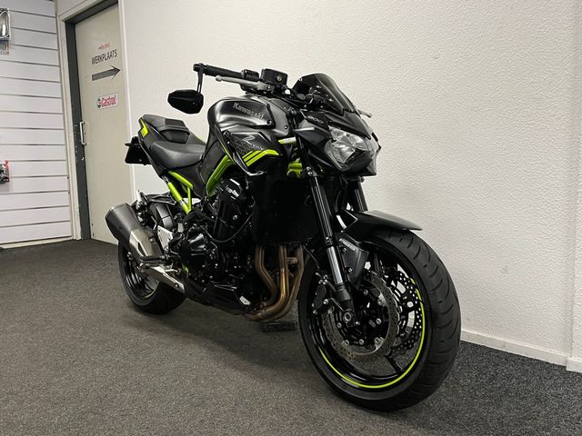 kawasaki - z900