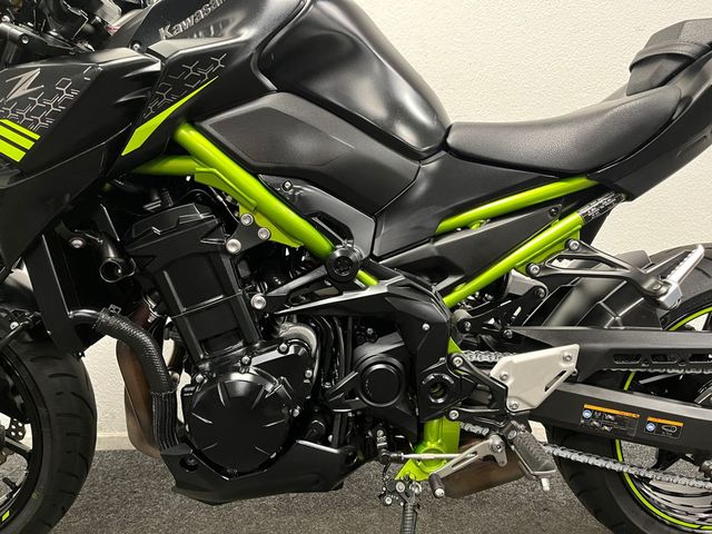 kawasaki - z900