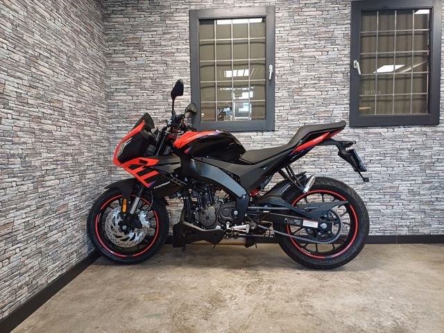 aprilia - tuono-125
