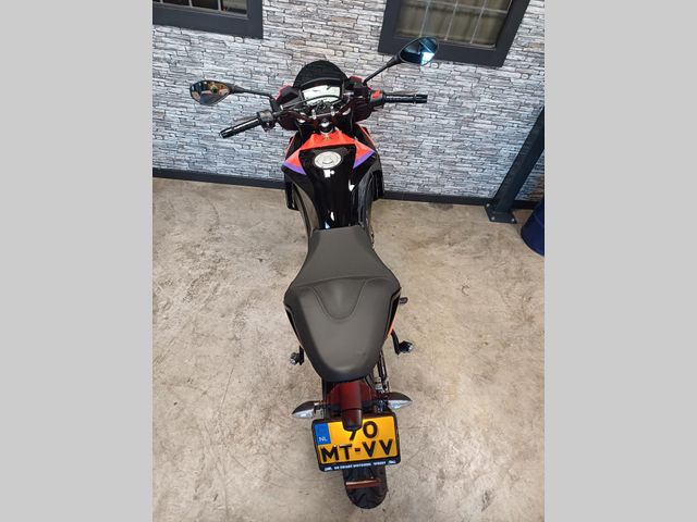aprilia - tuono-125