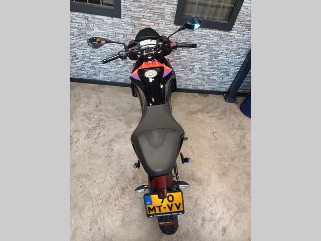 aprilia - tuono-125