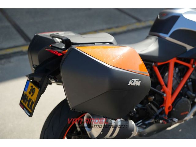ktm - 1290-super-duke-gt
