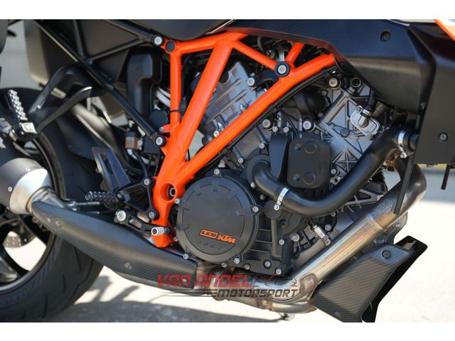 ktm - 1290-super-duke-gt
