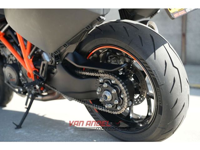 ktm - 1290-super-duke-gt