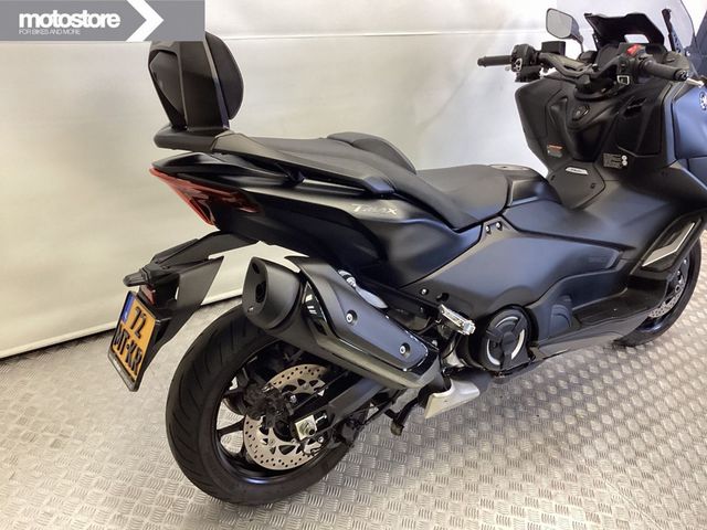 yamaha - tmax-560