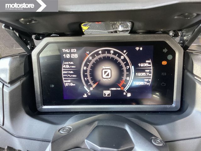 yamaha - tmax-560