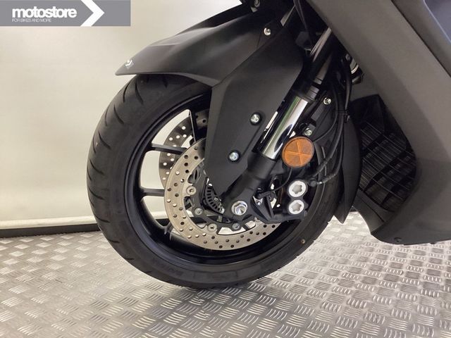 yamaha - tmax-560