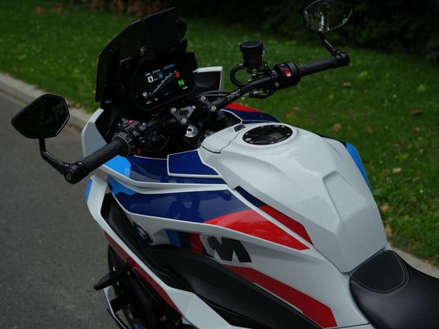 bmw - m-1000-xr