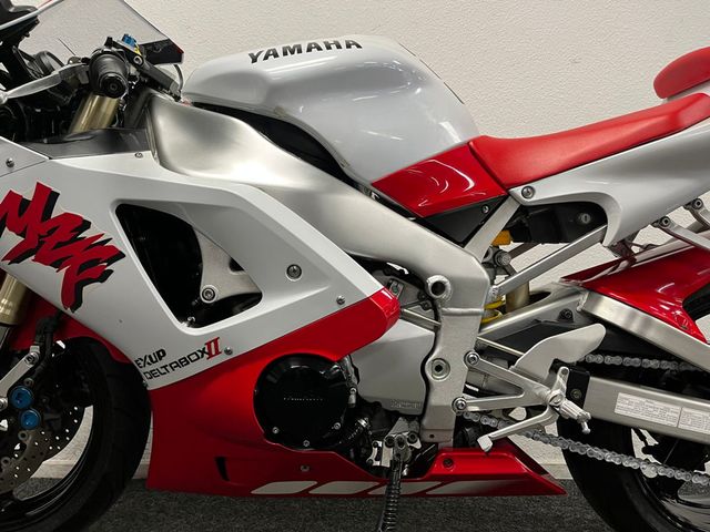 yamaha - yzf-r1