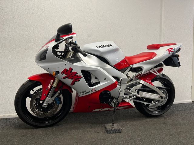 yamaha - yzf-r1