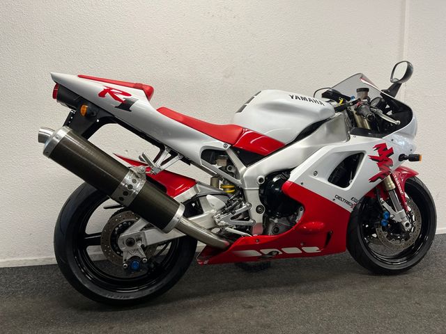 yamaha - yzf-r1