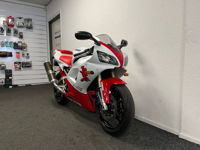 yamaha - yzf-r1