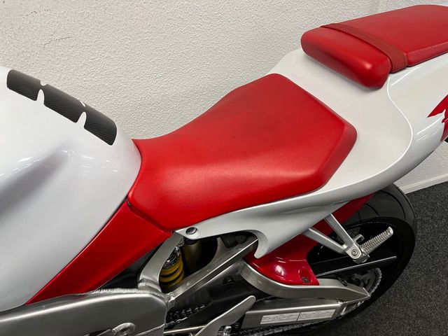 yamaha - yzf-r1