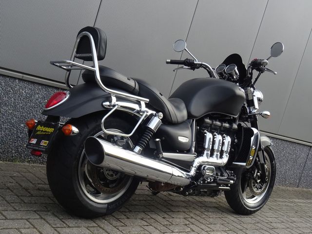 triumph - rocket-iii-roadster-abs