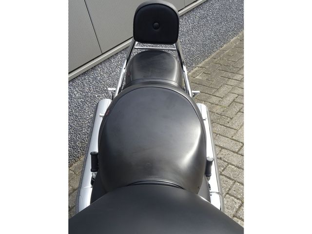 triumph - rocket-iii-roadster-abs