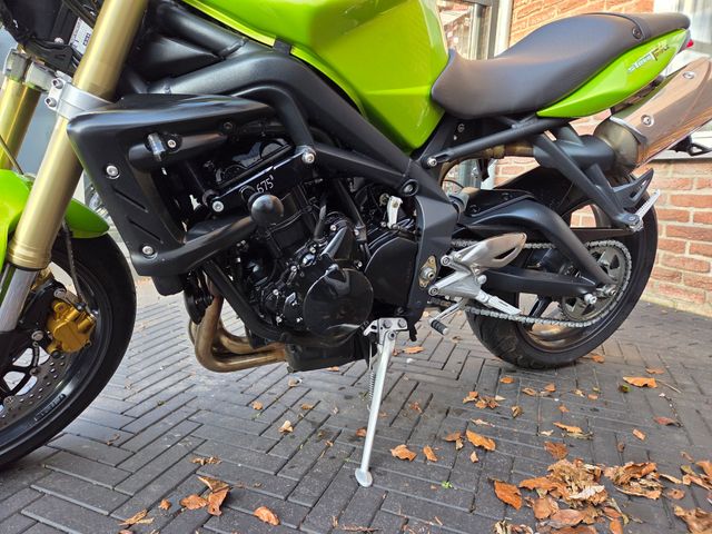 triumph - street-triple-675