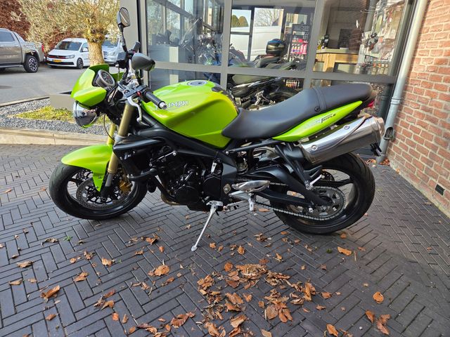 triumph - street-triple-675