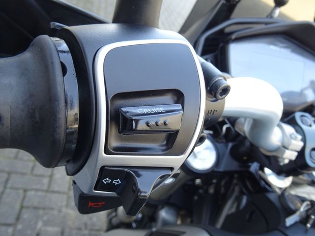 moto-guzzi - v-85-tt