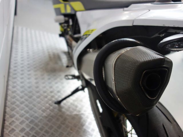 husqvarna - 701-supermoto