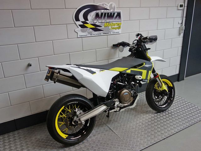 husqvarna - 701-supermoto