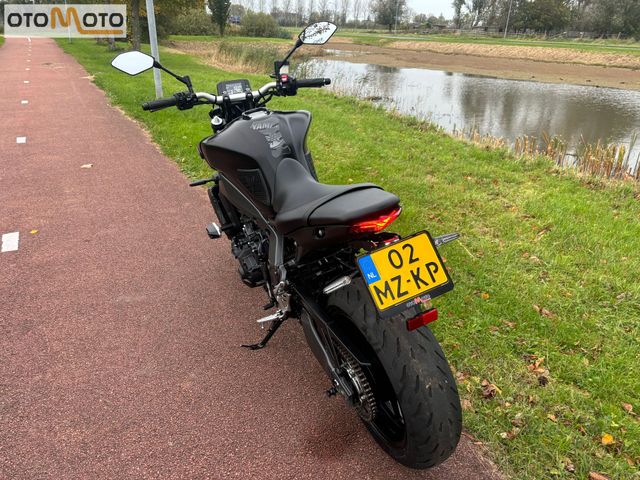 yamaha - mt-09