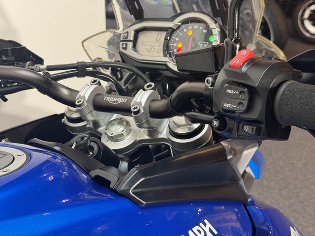 triumph - tiger-800-xrx