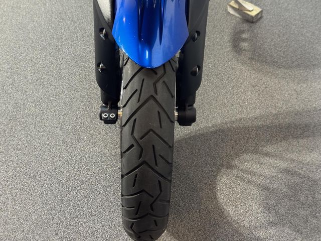 triumph - tiger-800-xrx
