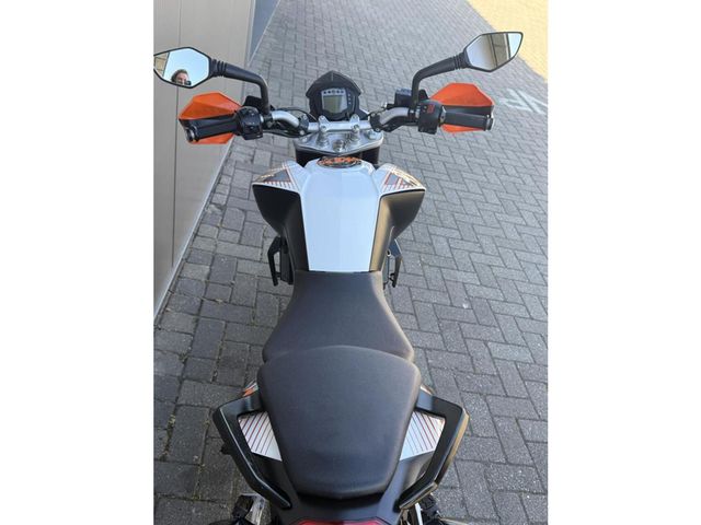 ktm - 390-duke-abs