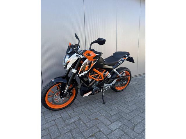 ktm - 390-duke-abs