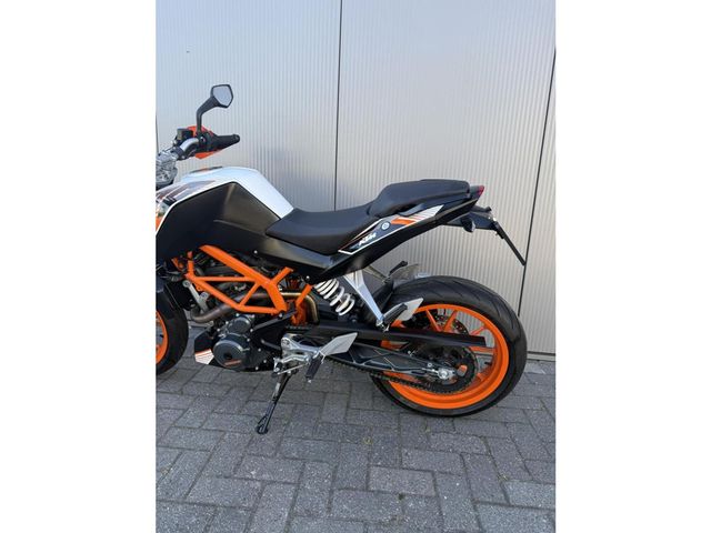 ktm - 390-duke-abs