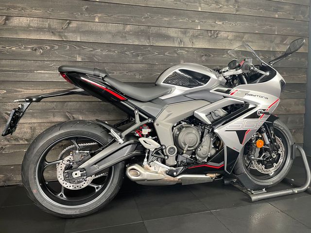 triumph - daytona-660