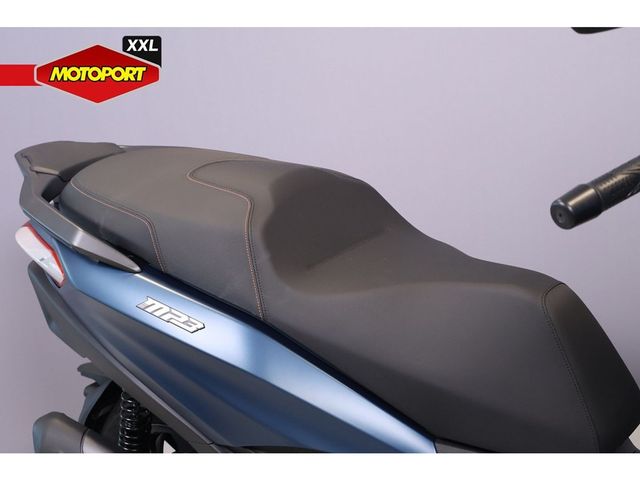 piaggio - mp3-530-hpe-advance-exlusive