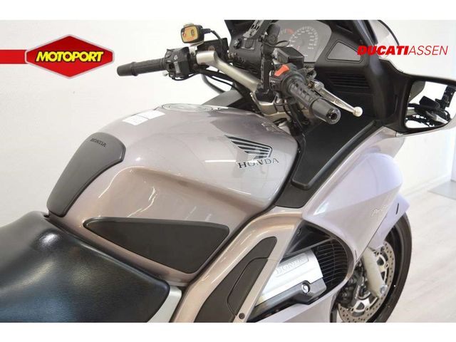 honda - st-1300-pan-european-abs