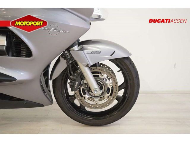 honda - st-1300-pan-european-abs
